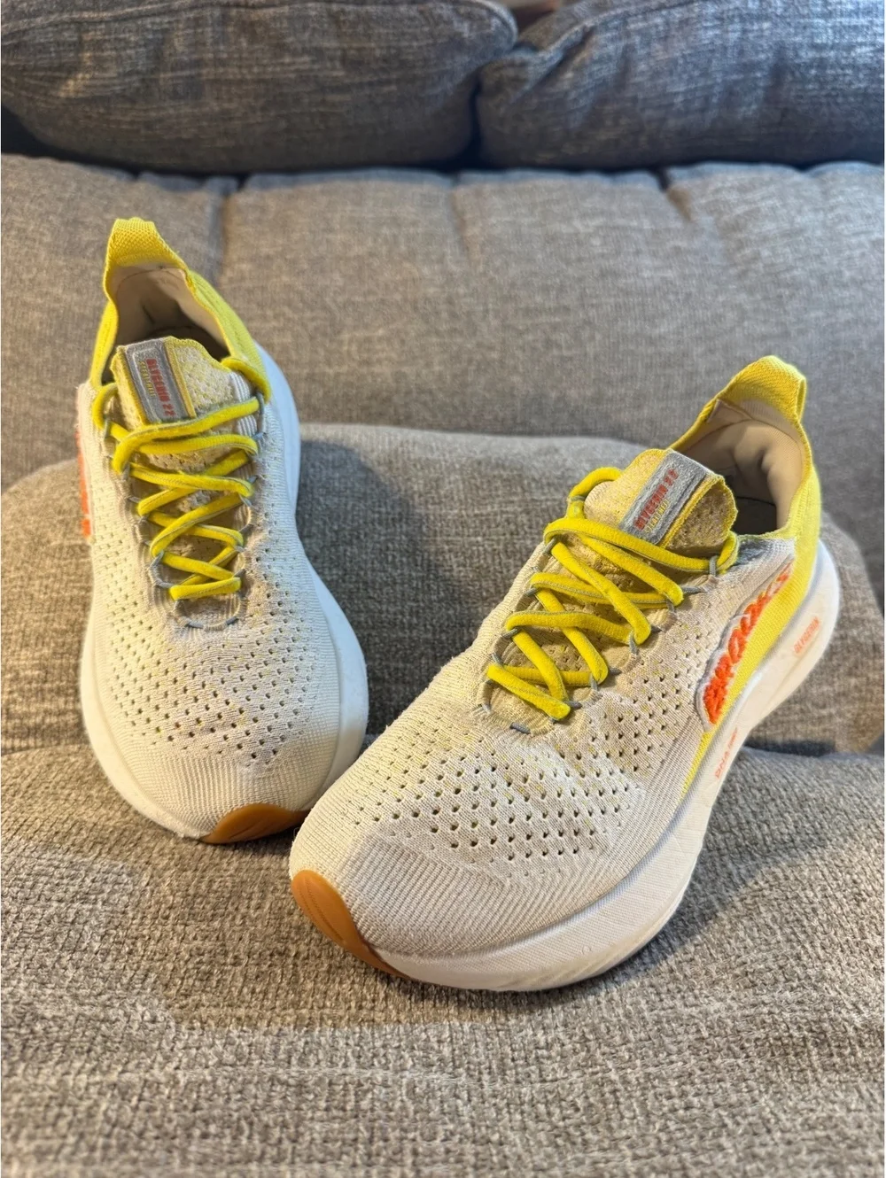 Brooks Glycerin StealthFit 22 White Yellow Orange Women's Running Shoes Size 8